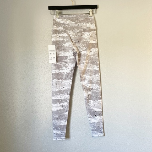 Nwt GLYDER Sultry Legging White Distressed Camo Metallic Speckle - Picture 6 of 11
